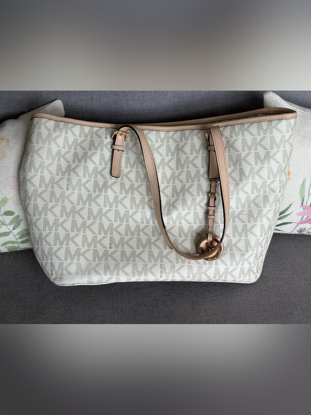 Michael Kors Jet Set Travel Vainilla Signature Tote